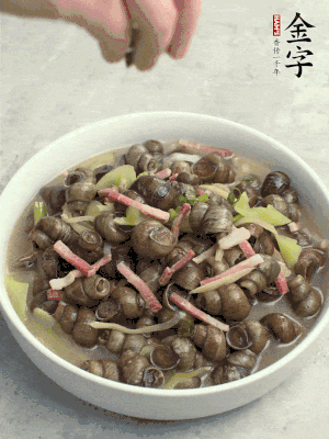 出鍋，撒點蔥花。